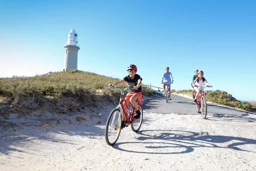From Fremantle: Rottnest Island Ferry and Bike Day Tour - Choosing your route around the bays