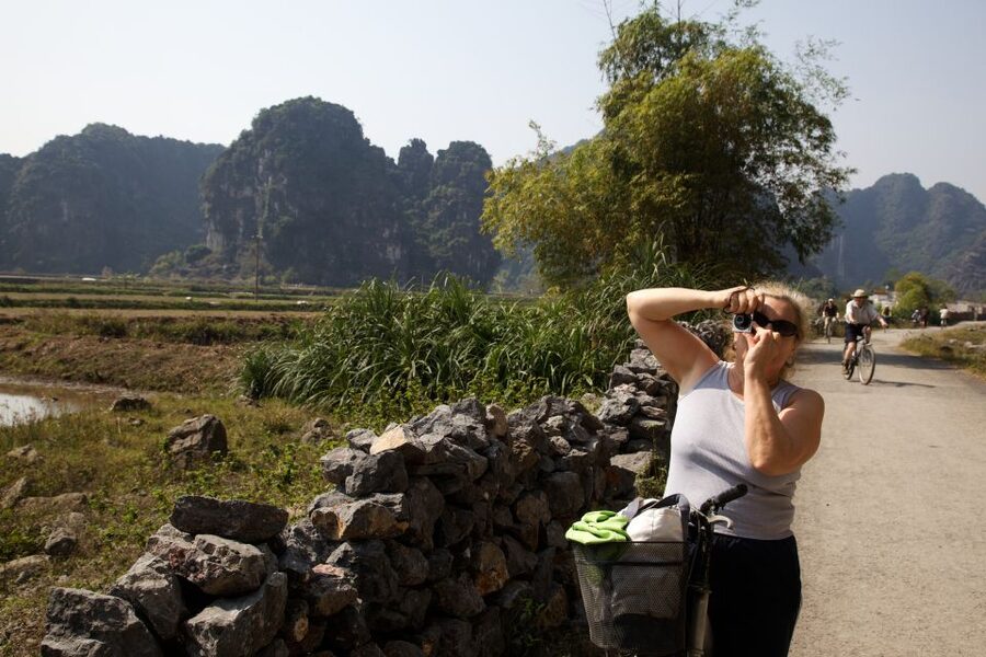 From Hanoi: Hoa Lu & Tam Coc with Buffet lunch & Cycling - Why this makes a good Hanoi day trip