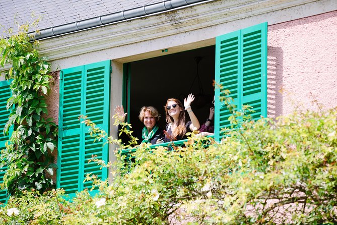 From Paris: Monet Gardens & Giverny Bike Tour with Picnic Stop - How much time do you really get?