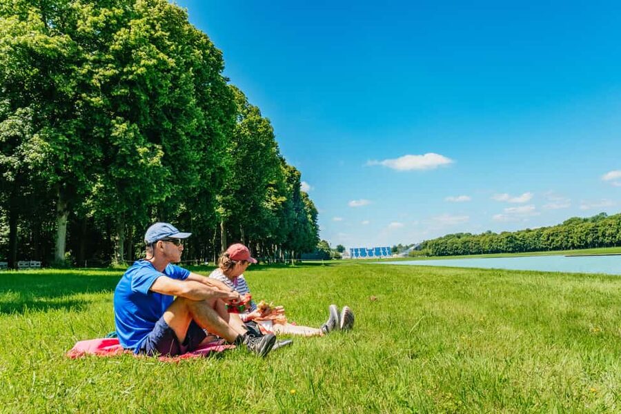 From Paris: Skip-the-Line Palace of Versailles Bike Tour - From Montparnasse to the palace