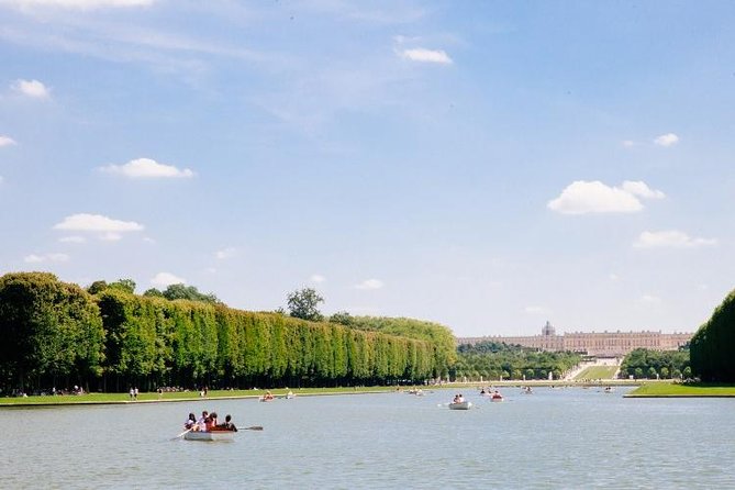 From Paris: Versailles Bike Tour w/ Palace, Gardens, & Picnic - Marie Antoinette’s Queen’s Hamlet