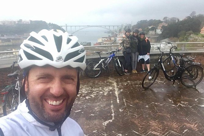 From Porto with view to Gaia: Private Bike Tour #DuckSideOfPorto - Massarelos and the Church of the Brotherhood