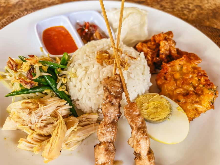 From Ubud: Downhill Bike Tour with Rice Terraces and Meal - Why this downhill ride shows you more than central Ubud