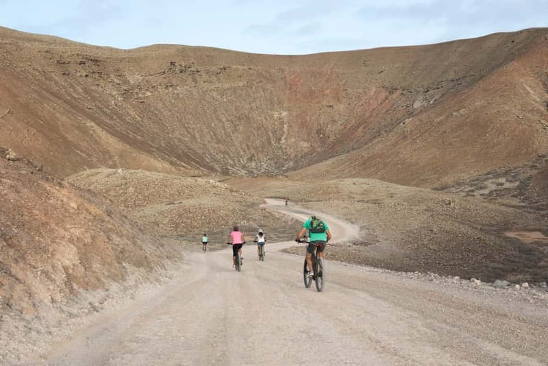 Fuerteventura North: PREMIUM E-bike guided tour - Bas and the small-group advantage
