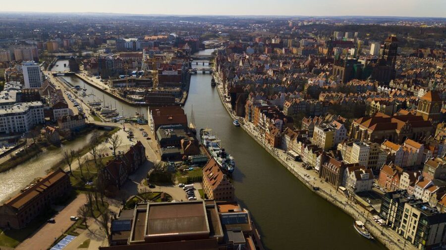 Gdańsk: Highlights Bike Tour - The final Motława waterfront ride