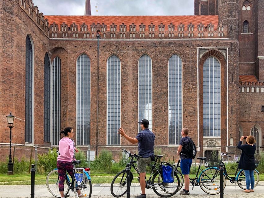 Gdansk Private Bike Tour - Crossing toward Ołowianka