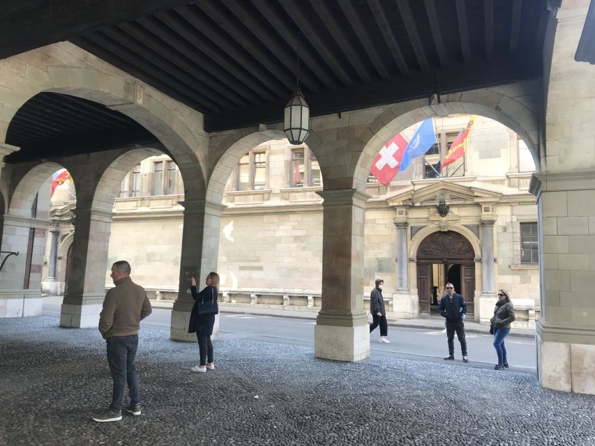 Geneva: United Nations, Old Town and Lake E-Bike Tour - Lake Geneva, Brunswick Monument, and Rousseau’s island