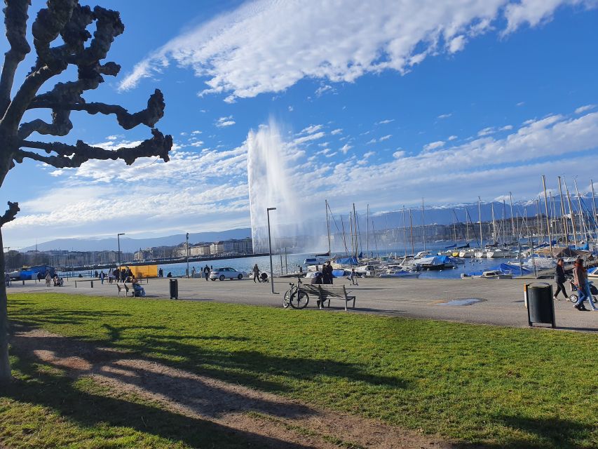 Geneva: United Nations, Old Town and Lake E-Bike Tour - What the 124 dollar price gets you
