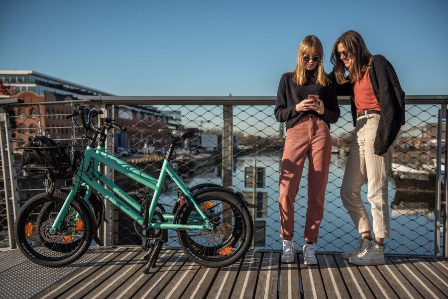 Ghent: City Highlights and Hidden Gems Guided Bike Tour - What the ride feels like in practice