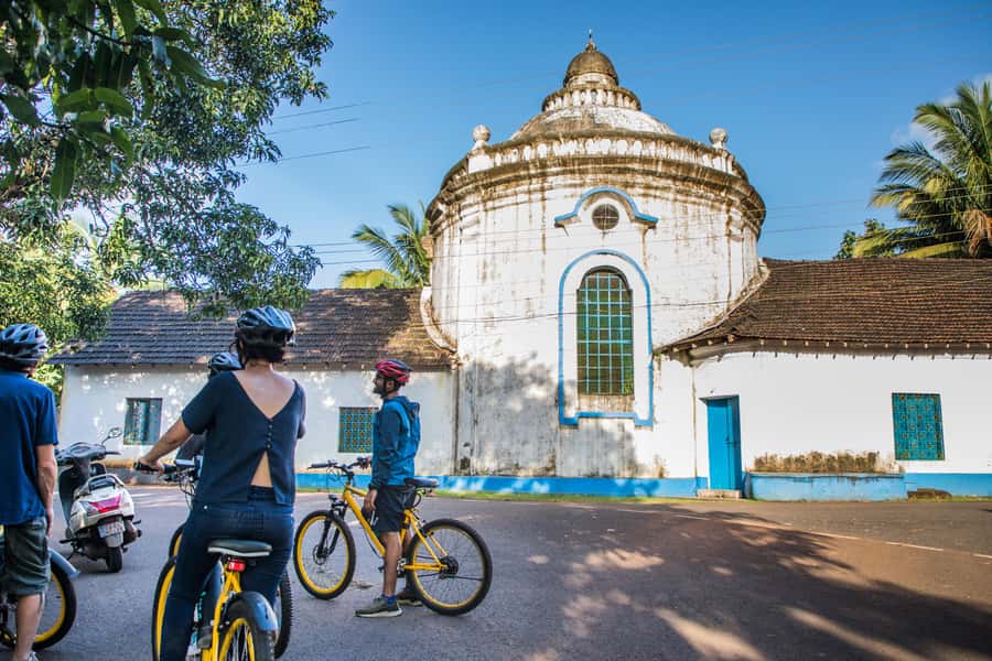 Goa: Old Goa and Divar Island E-Bike Tour with Snacks - Crossing the Mandovi River by ferry