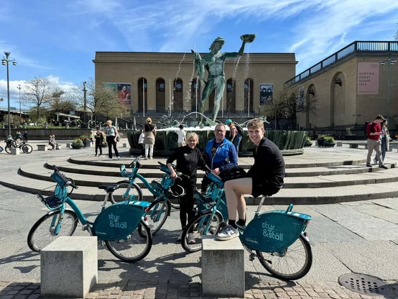 Gothenburg: City Highlights Bike Tour with Transfer - Key points to know before booking