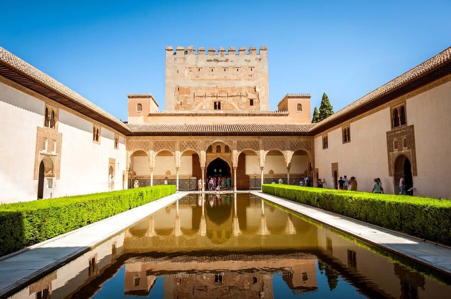 Granada: E-Bike Tour and Fast-Track Alhambra Ticket - Albaicín, Granada’s Moorish quarter