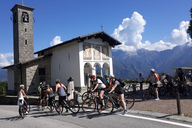 Group Bike Tour: Onno & Ghisallino (E-bikes and Road bikes) - Reaching the Madonna del Ghisallo