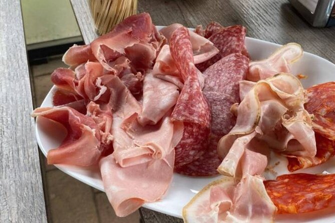 Guided E-bike Tour in Bologna with aperitif - San Luca and the world’s longest portico