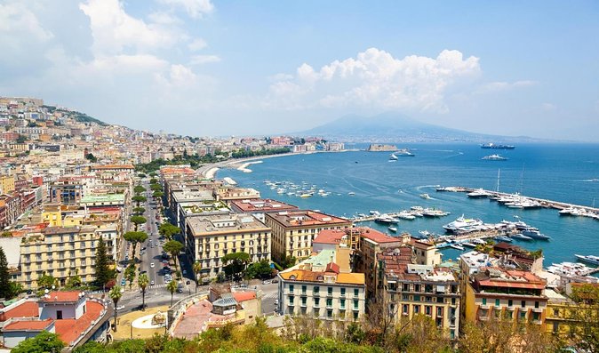 Guided tour of Naples by FAT electric bike - A fast way to see Naples from sea level to the hills