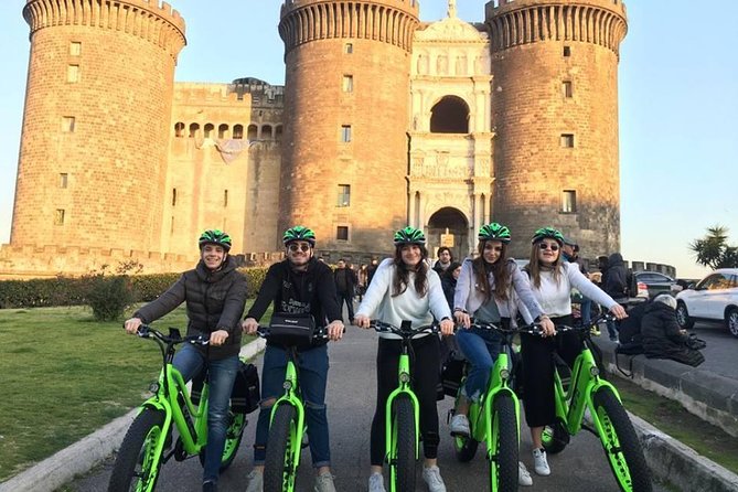 Guided tour of Naples by FAT electric bike - Along the Lungomare Caracciolo