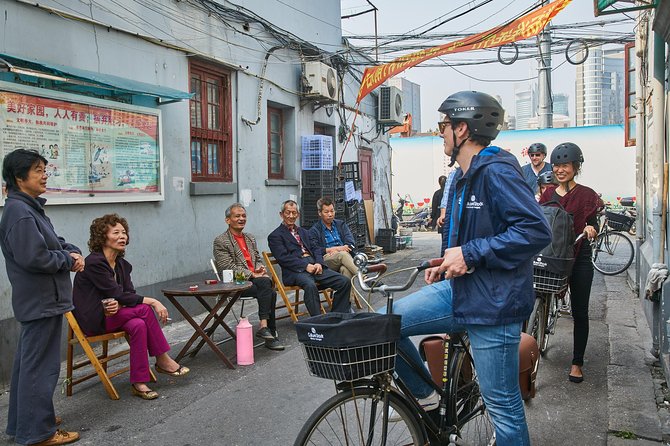 Half-Day Bike Tour of Shanghai Old Town with Food Tasting - Food makes the route easier to remember