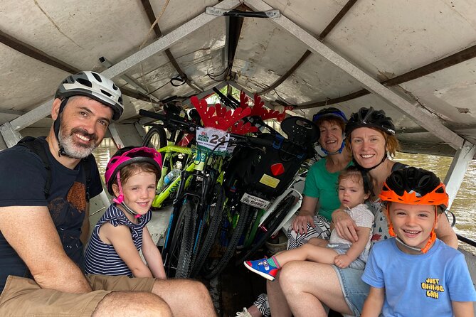 Half-Day Heritage Bike Tour in Kuching - Food, markets, and the pleasure of stopping often