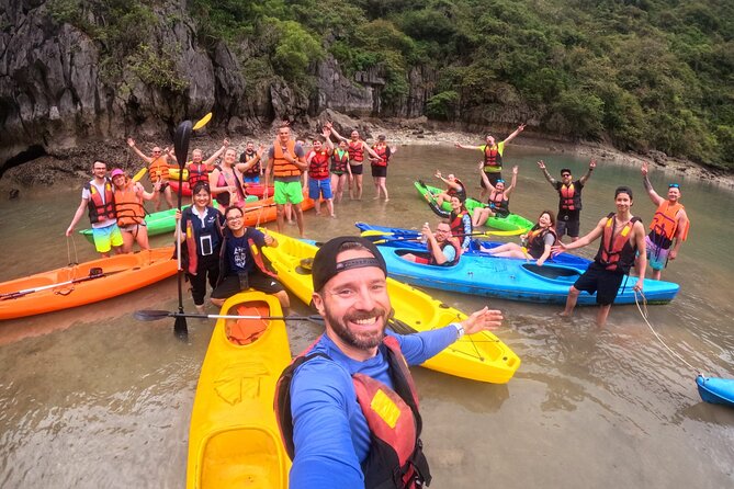 Halong Bay 2 days on classic cruise, small group, biking-kayaking - Sunrise and breakfast over the bay
