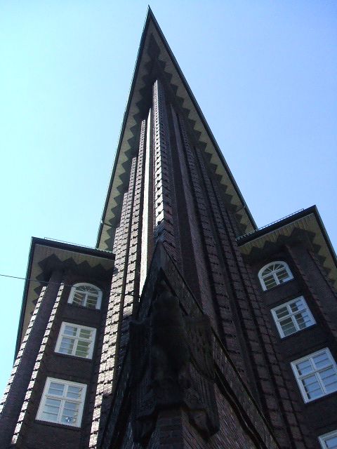 Hamburg: Bike Tour of the Speicherstadt & Old Harbor - From HafenCity to Baaken Harbor