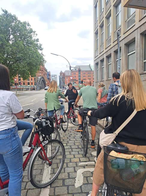 Hamburg: City Tour by Bike with Elbphilharmonie incl. Bike - Speicherstadt by bicycle