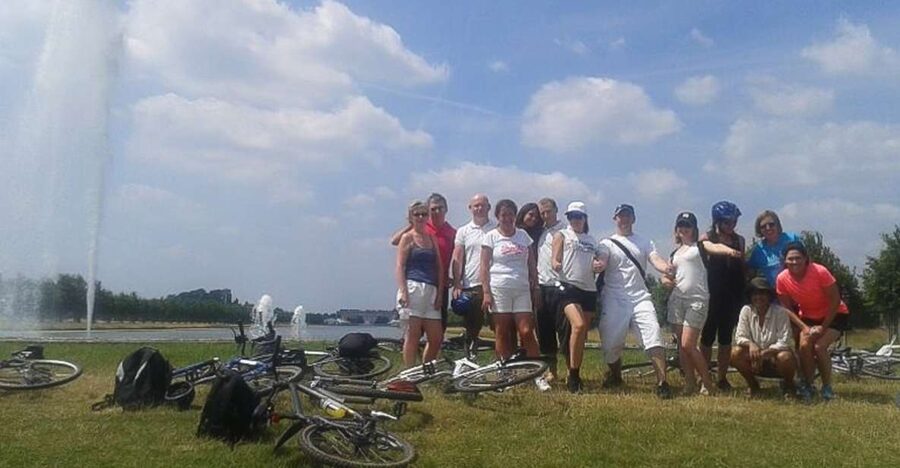 Hampton Court Palace: River Thames Bike Tour - Key points to know before you book