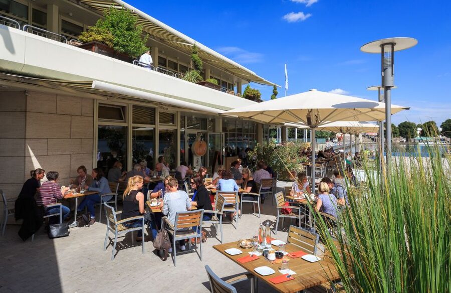 Hannover: Guided Bike Tour for Foodies with Tastings - Ihme-Zentrum and Hannover’s less polished side