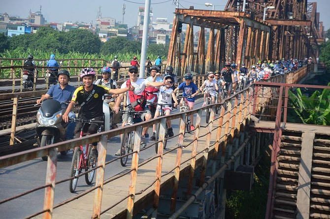 Hanoi Bicycle Tours: Half Day Bicycle Tours Hanoi Countryside - Lunch in a local restaurant