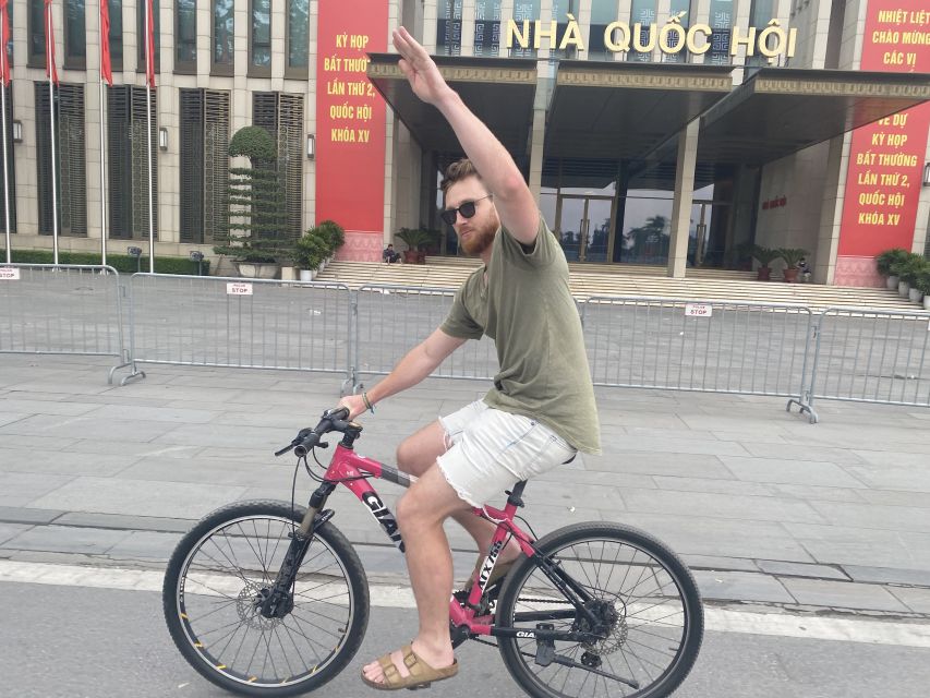 Hanoi: Bike Tour Through Hidden Gems and Banana Island - Vietnamese food at the end of the ride