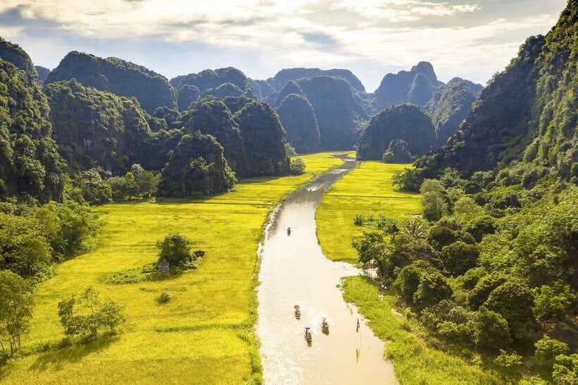 Hanoi: Ninh Binh, Tam Coc, Mua Cave & Hoa Lu with cycling - Why Tam Coc makes this day worth taking