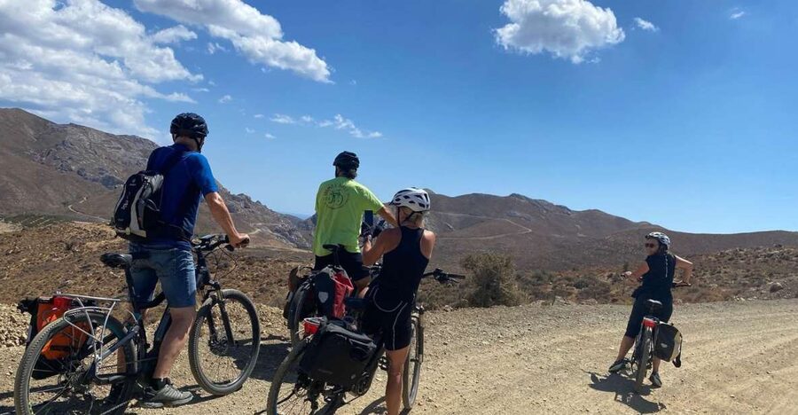 Heraklion: Wine Tasting E-Bike Tour - Mountain views between Yioukta and Psiloritis