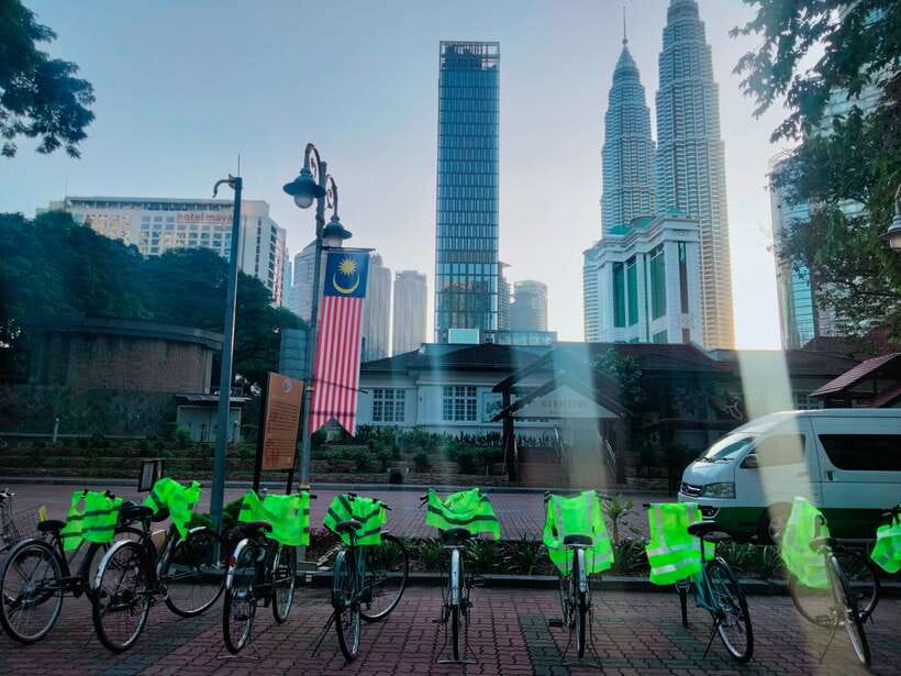 Hidden Kuala Lumpur: 4-Hour Bike Tour - Starting near Kuala Lumpur’s grand old center
