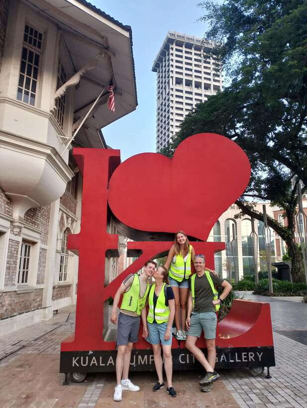 Hidden Kuala Lumpur: 4-Hour Bike Tour - Markets, food stalls, and local tastes