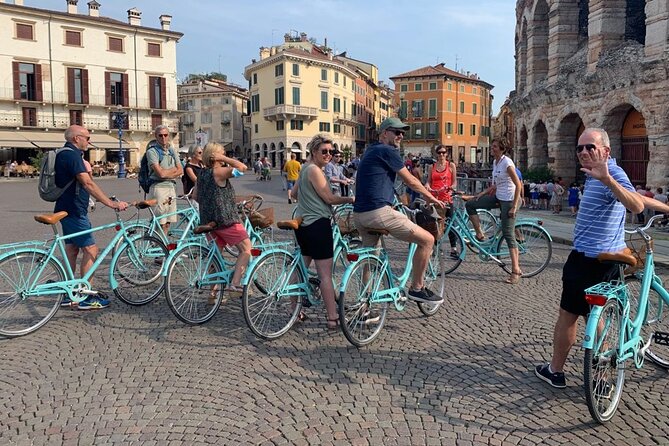 Highlights and hidden gems Verona Bike Tour - Piazza dei Signori and the Scaliger tombs