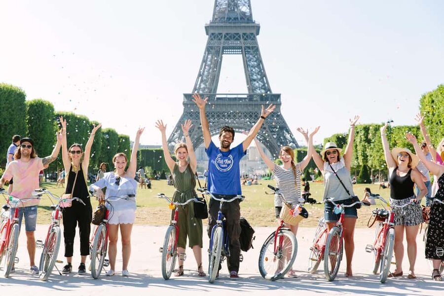 Highlights of Paris Bike Tour in English or Dutch - Musée d’Orsay and the Seine