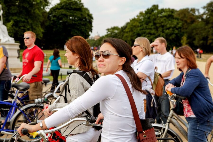 Highlights of Royal London Bike Tour (3 Hours) - Starting beside Waterloo and the London Eye