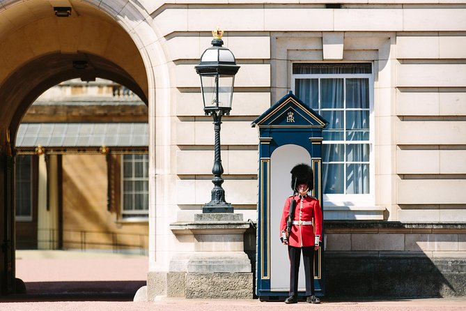 Highlights of Royal London Bike Tour including Hyde Park - Buckingham Palace and the Royal Parks