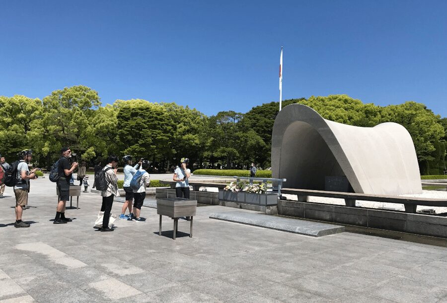 Hiroshima: Best of Hiroshima Guided Bike Tour - Peace Memorial Park and the Atomic Bomb Dome