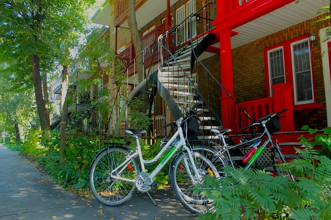 Historical Lower Town & Neighborhoods Bike Tour - The Saint-Charles River trail and Cartier-Brébeuf