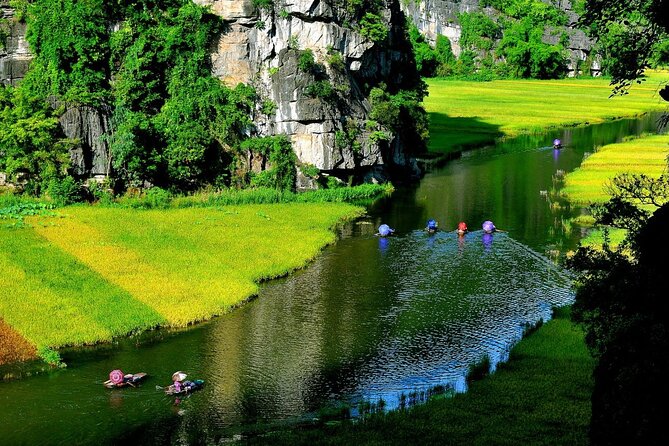 Hoa Lu - Tam Coc - Ninh Binh Day Tour: Biking, Visit Local Family - Lunch with a local family