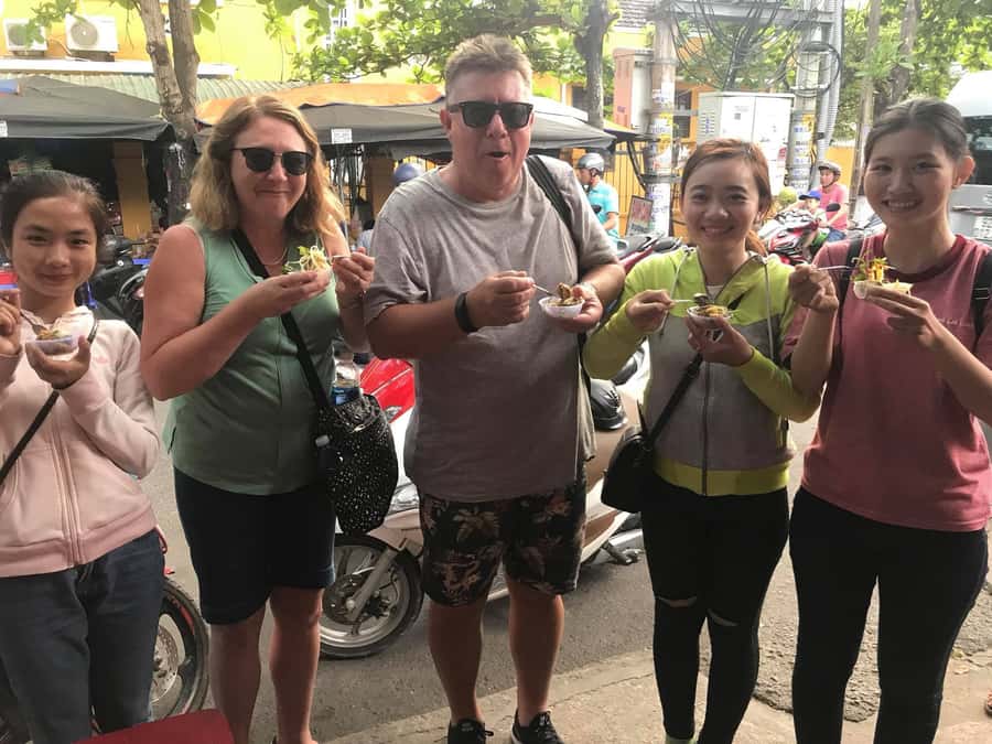 Hoi An: Bike Tour to Countryside and Food Tour - Family-run food stops and local stories