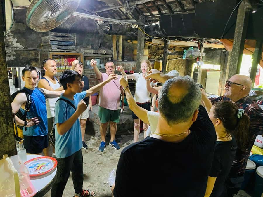 Hoi An Countryside Bike Tour- Tra Que Village & Basket Boat - Key points at a glance