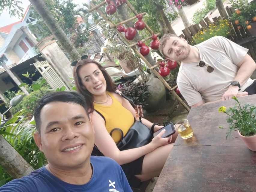 Hoi An: Private Villages Biking Tour with Meal - A Vietnamese coffee break at 9:30