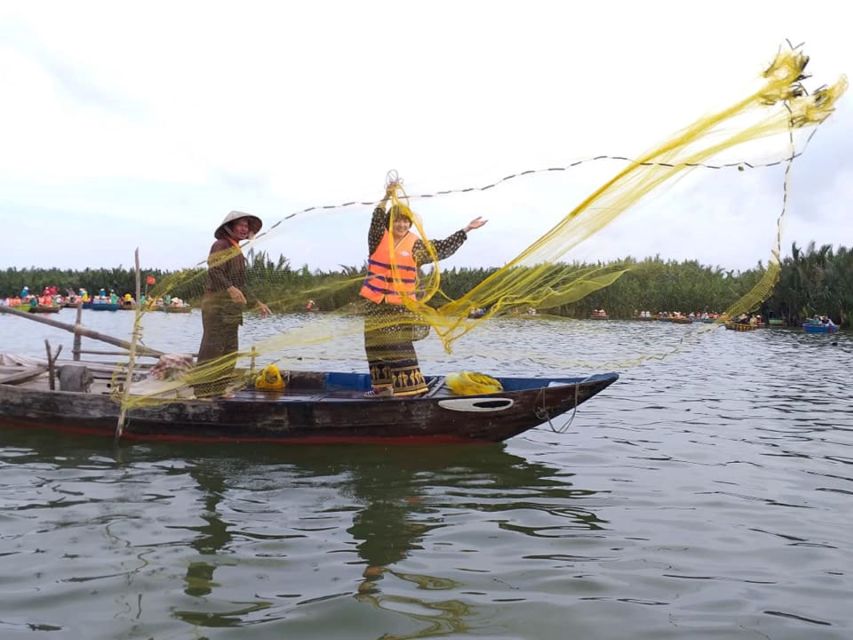 Hoi An: Private Villages Biking Tour with Meal - Five local dishes after the ride