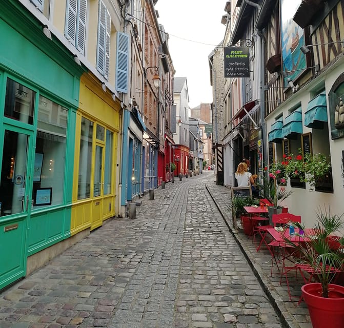 Honfleur's Landmarks & Gems E-Bike Tour - The old lighthouse and return to town