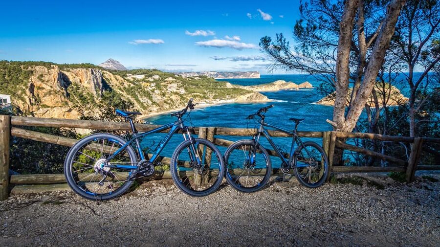 Jávea: Electric Bike Adventure to Local Coastal Treasures - Creu del Portixol and the first big views