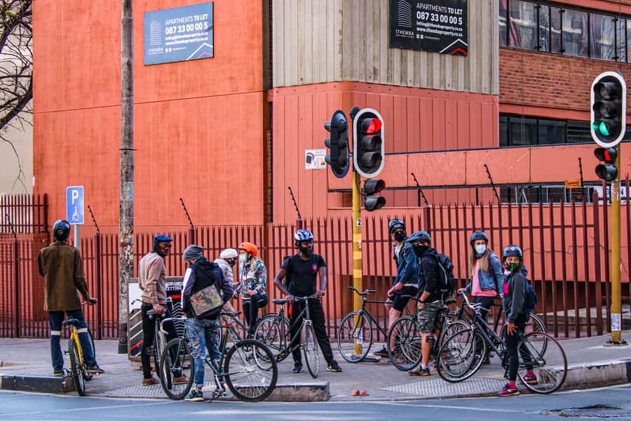 Johannesburg: Inner City Guided Cycling Tour - Getting started with your guide and bike