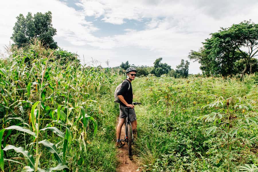 Kampala: Lake Victoria Island Cycling Tour - Meeting local life at the trading center