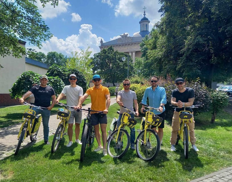Katowice and Nikiszowiec: bicycle tour with guide - Nikiszowiec and the Silesian family home