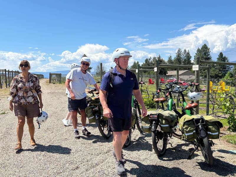 Kelowna: E-Bike Guided Wine Tour with Lunch & Tastings - Sperling Vineyards and the first tasting